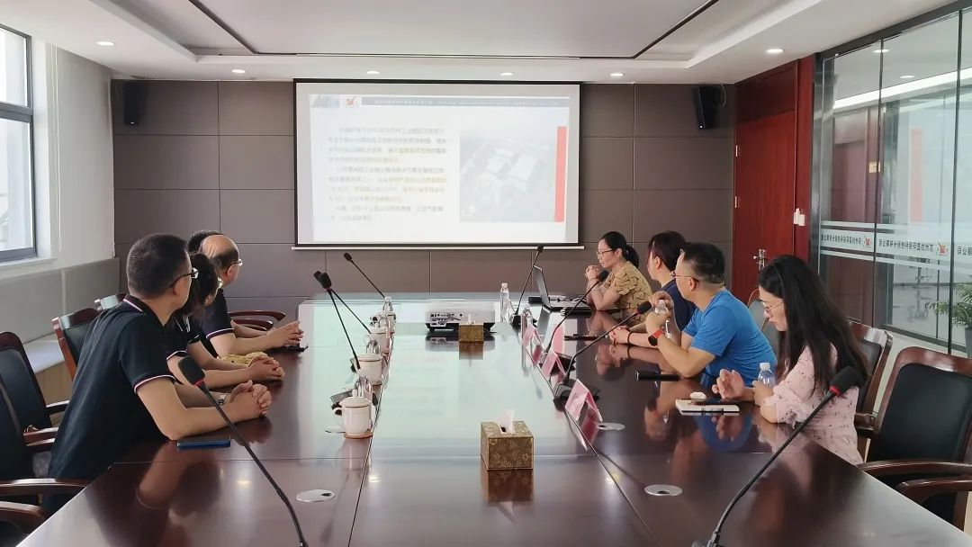 泰祺教育江蘇校區校長劉民成一行走訪我司進行考察交流插圖2