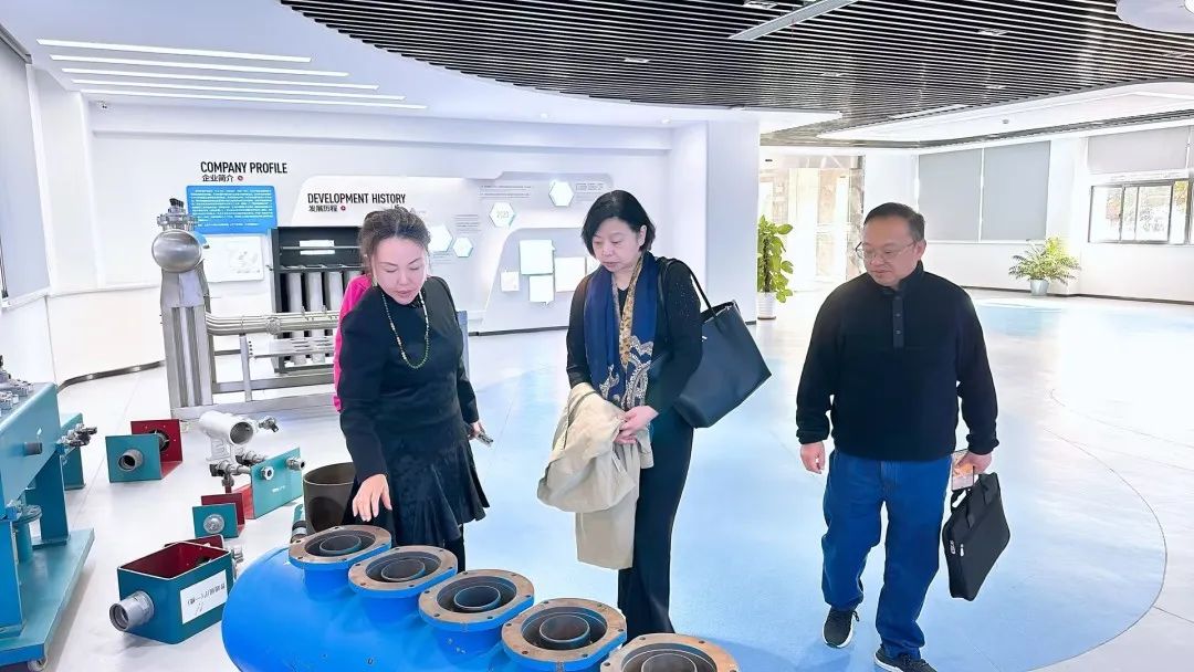 蘇州市政協(xié)喻敏毅、吳嘉元委員蒞臨我司考察調(diào)研插圖1